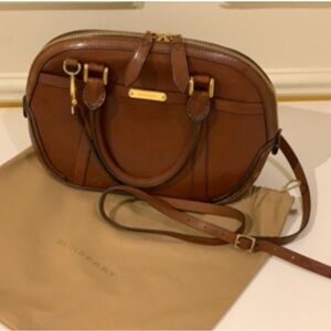 Brand: Burberry/ Color: Burgendy/Dark Camel tan/ Conditon: Very good